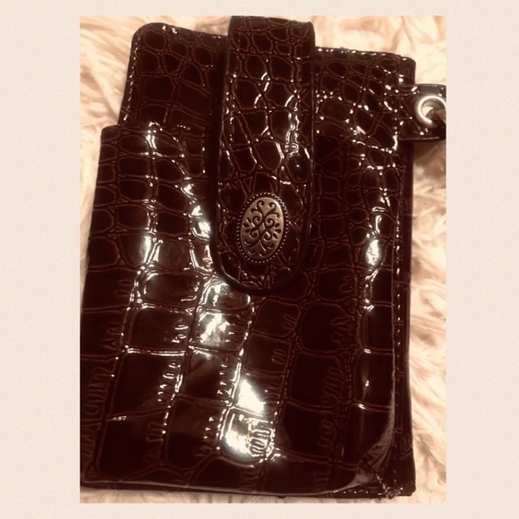Alligator Leatherette Wallet Wristlet - Picture 8 of 8